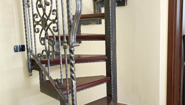 SCALA PIANO INFERIORE