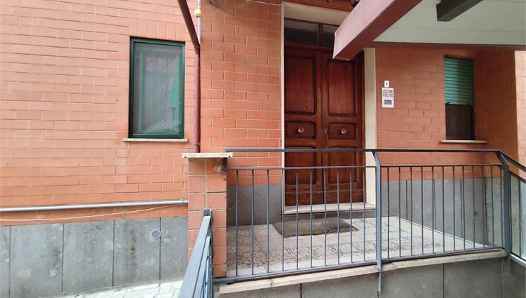 portone di ingresso